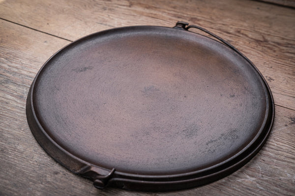 Griswold #12 Bailed Griddle