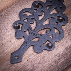 GRISWOLD - Family Tree Trivet