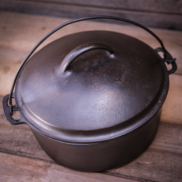 UNKNOWN MAKER - #8 Dutch Oven