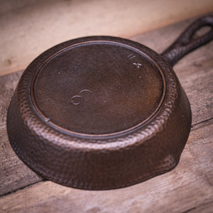 LODGE - #3 Hammered Skillet