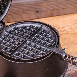 GRISWOLD - #8 Waffle Iron with Tall Base