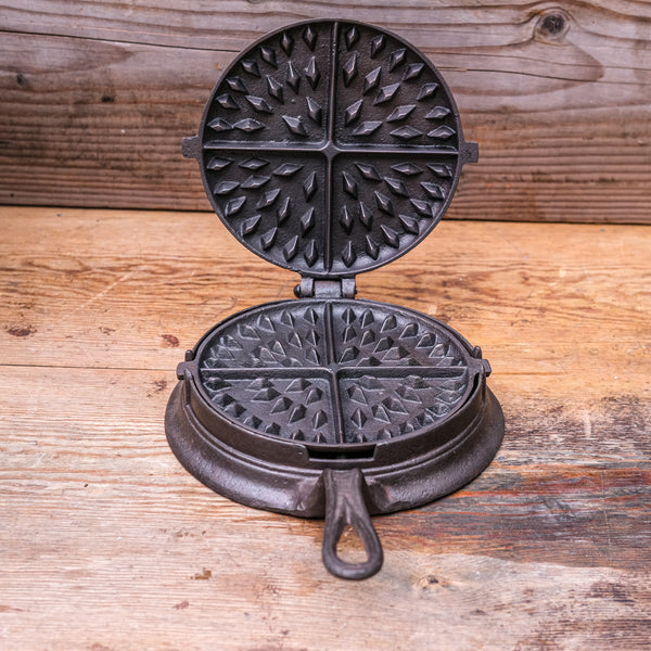 UNKNOWN - Flip-Flip Waffle Iron 1840s-80s