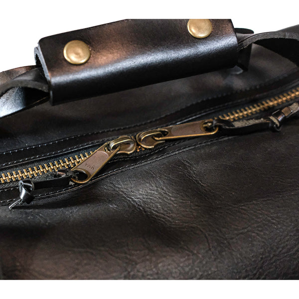 LEATHER DUFFEL BAG