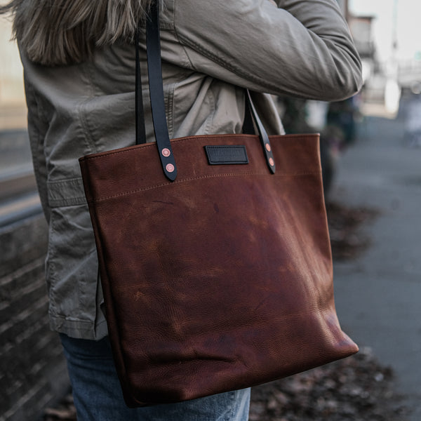 LEATHER MARKET TOTE